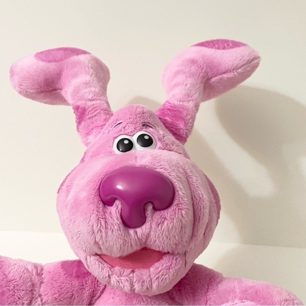 Blues Clues and You Peek A Boo Magenta Interactive Plush Toy - Picture 10 of 17